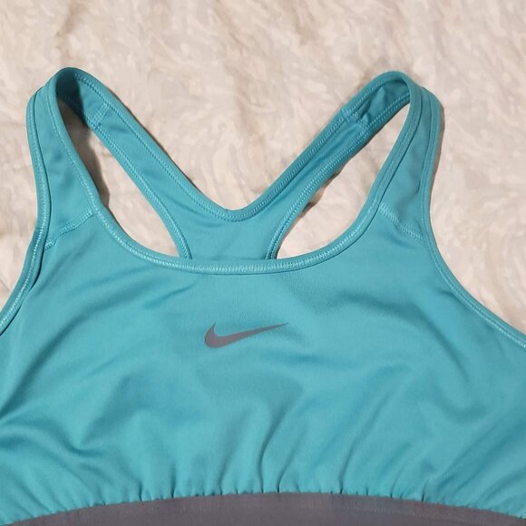 Nike RacerBack Exercise Bra - Picture 2 of 3
